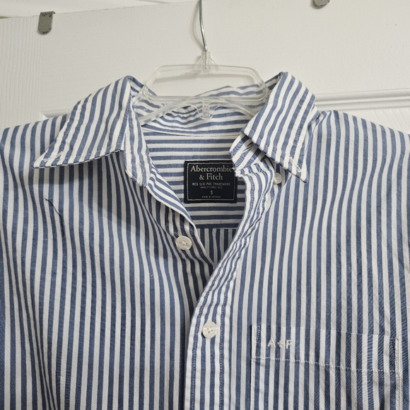 Mens Abercrombie Blue and White Striped Collared Shirt - Picture 2 of 7